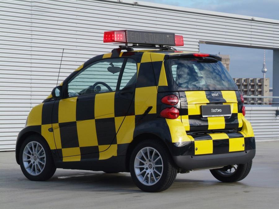  Smart ForTwo Vorfeldaufsicht 2007 года  (фото 2 из 2)